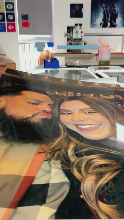 Customized metal paintings make memories last forever